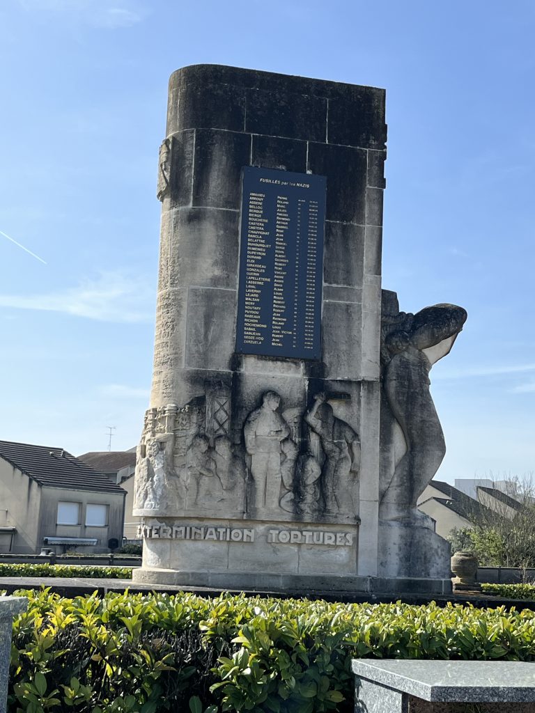 Nos réalisations Avant Travaux De Restauration Monument Aux Morts Cimetiere Communal Begles 2 768x1024