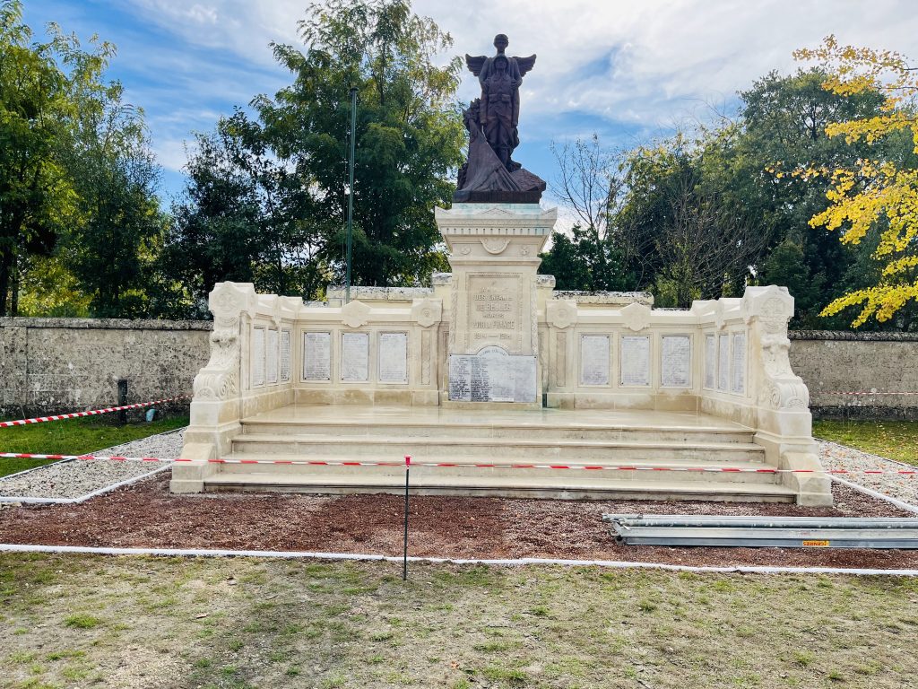 Nos réalisations Restauration Monument Aux Morts Cimetiere Communal Begles 1 1024x768